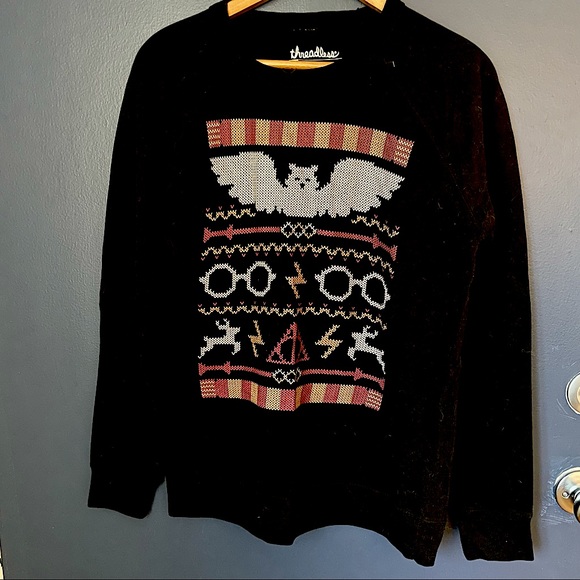 Threadless Tops - Harry Potter Hogwarts Gryffindor Sweatshirt